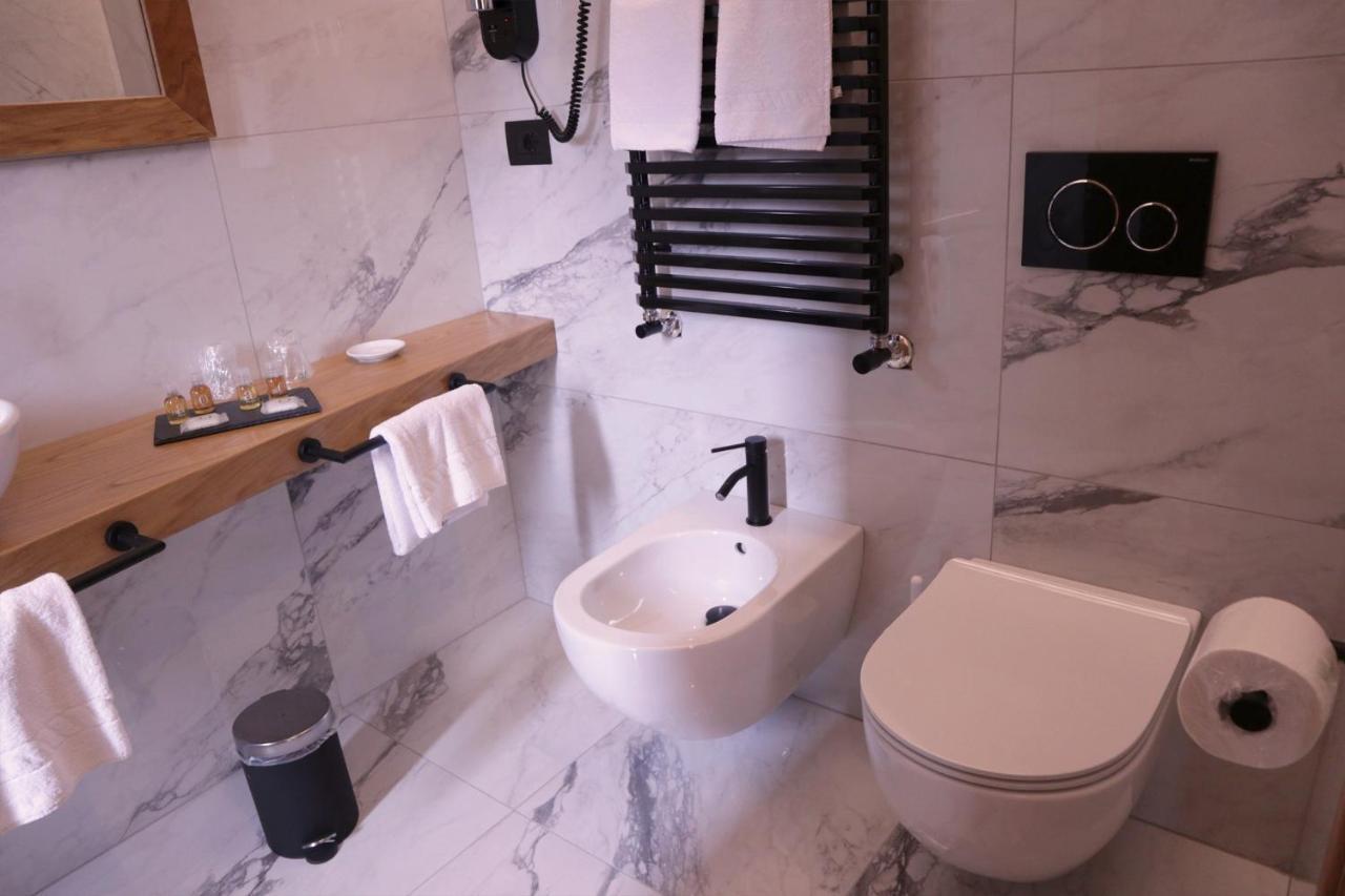 Manhattan Room & Suite باري المظهر الخارجي الصورة