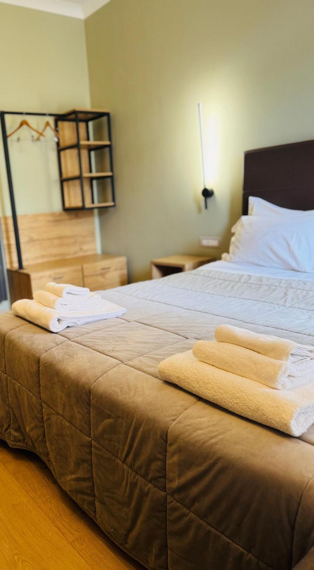 Manhattan Room & Suite باري المظهر الخارجي الصورة