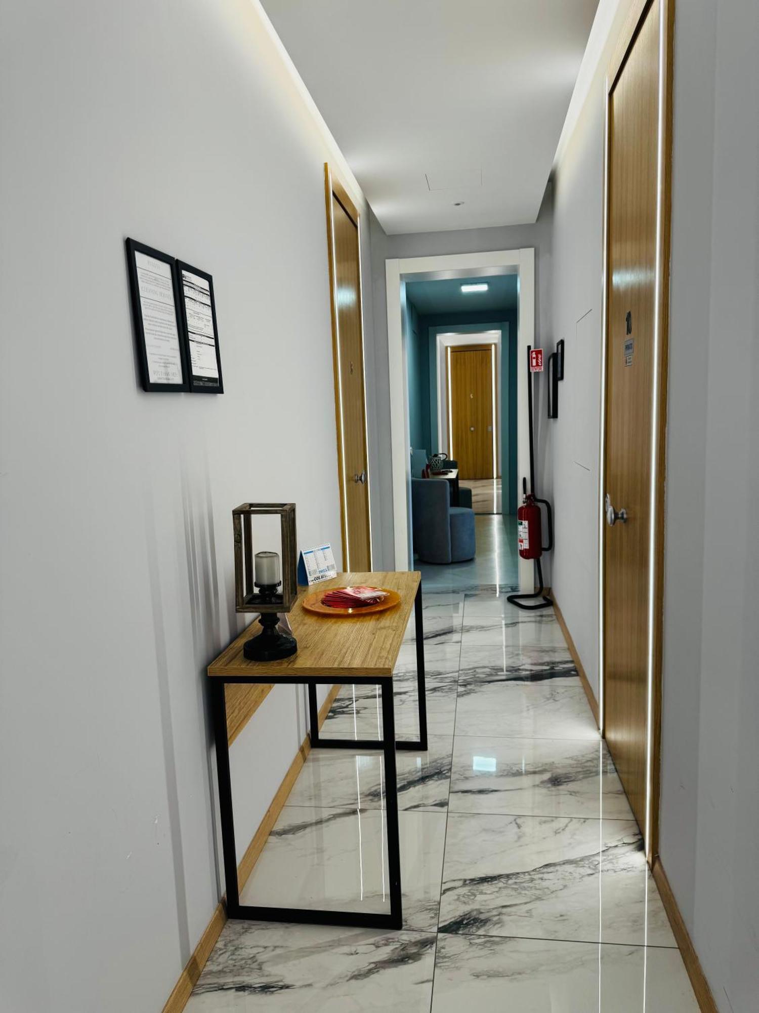 Manhattan Room & Suite باري المظهر الخارجي الصورة