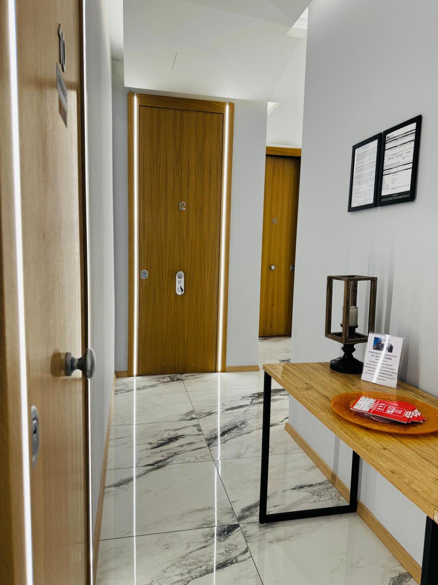 Manhattan Room & Suite باري المظهر الخارجي الصورة
